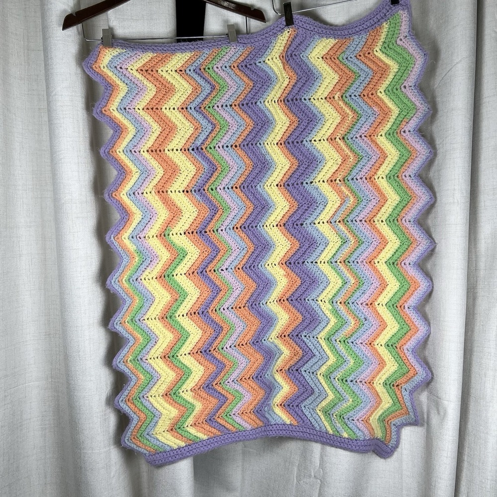 Handmade‎ Crochet Baby Blanket Pastel Chevron Ripple Zig Zag Nursery Throw Multi